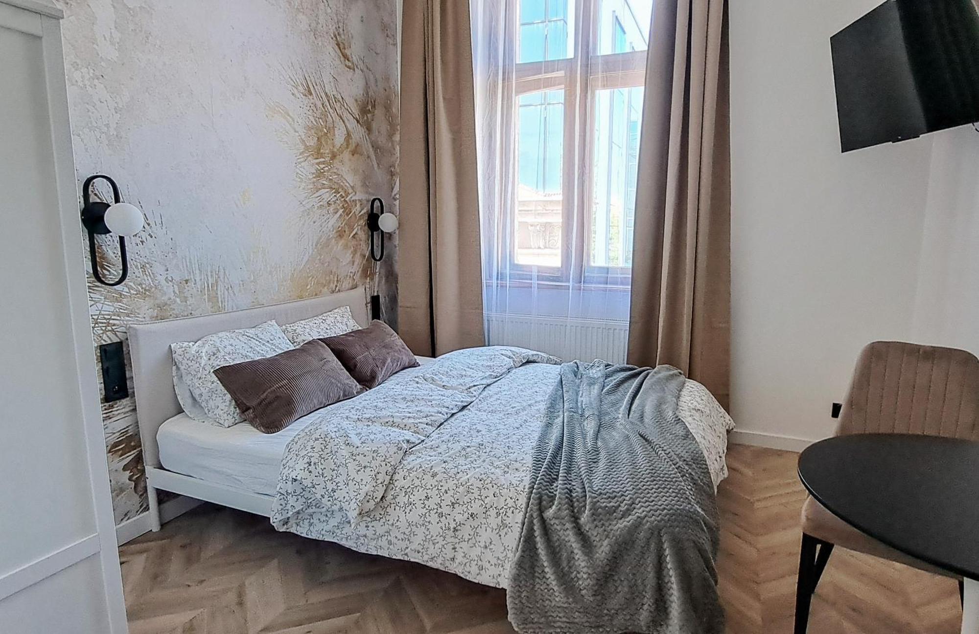 Lion Apartments - Premium Studio With Balcony Krakow Exterior photo
